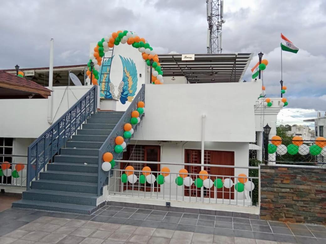 Peacock Hill Homestay Bhopal Esterno foto