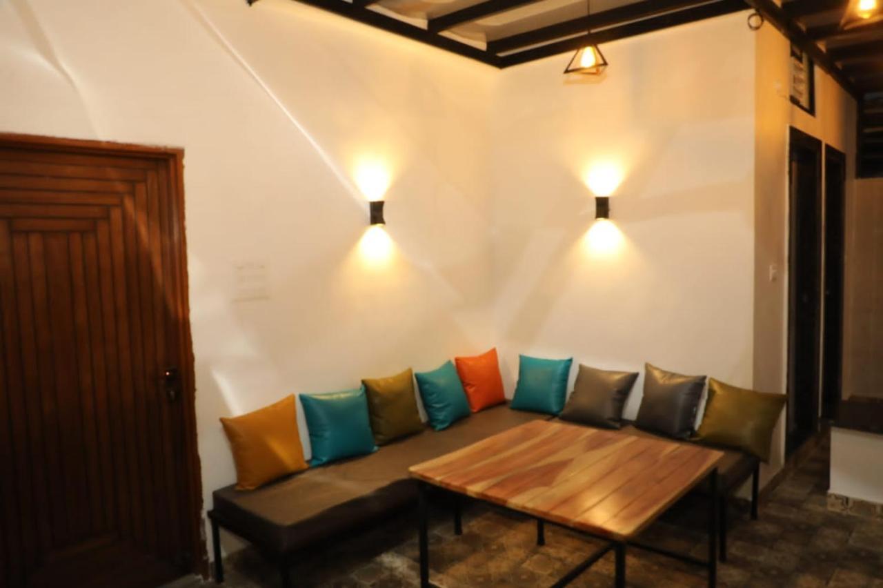 Peacock Hill Homestay Bhopal Esterno foto