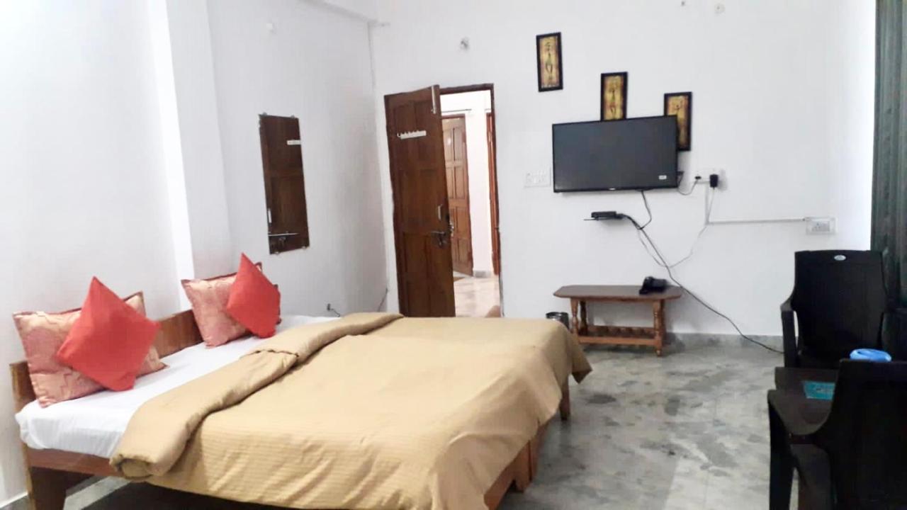 Peacock Hill Homestay Bhopal Esterno foto
